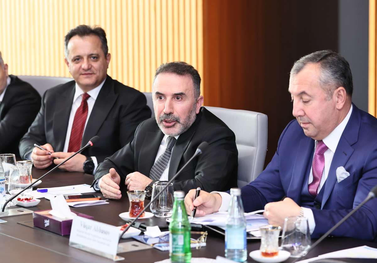 Komitədə Sahibkarlar Konfederasiyasının üzvləri ilə görüş keçirildi (FOTO)