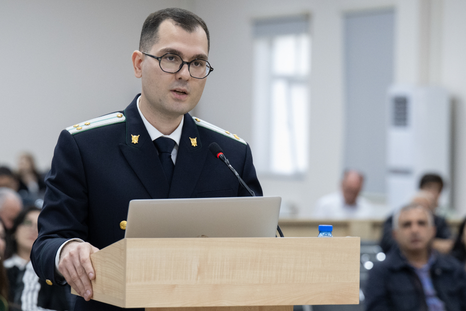 Məhkəmədə hərbi cinayətlərdə təqsirləndirilən erməniəsilli şəxslərlə bağlı sübutlar elan olundu (FOTO)