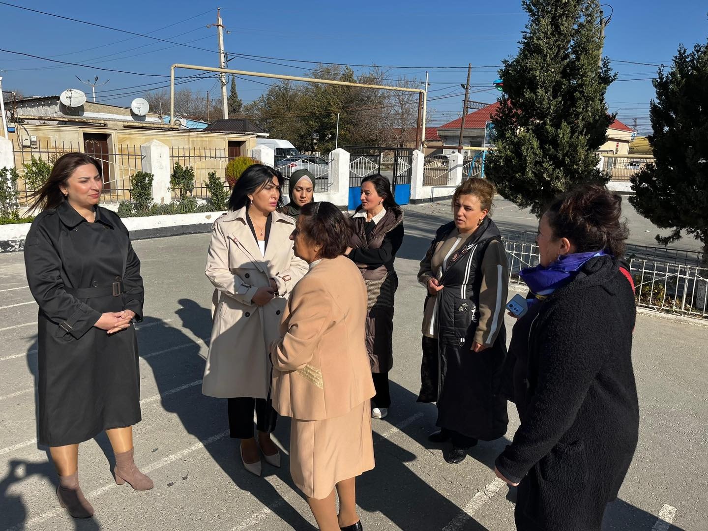 Deputat Elnarə Akimova Stansiya Sumqayıt ərazisində seçicilərlə görüş keçirdi