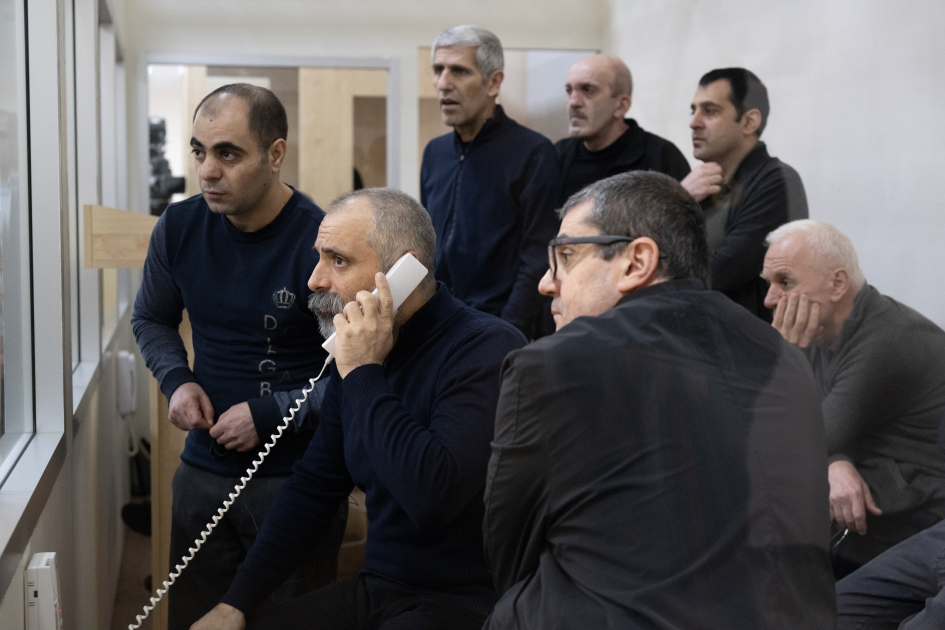 Ermənistan vətəndaşlarının məhkəməsində təqsirləndirilən şəxslərin cəzalandırılmasına dair prokurorların təklifləri səsləndirildi