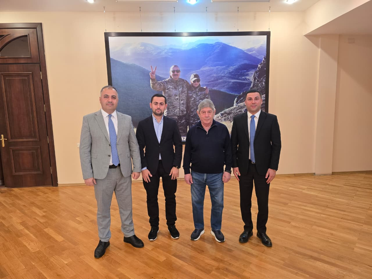 Tanınmış jurnalistlər Özbəkistanda səfir və rektorla görüşdü (FOTO)