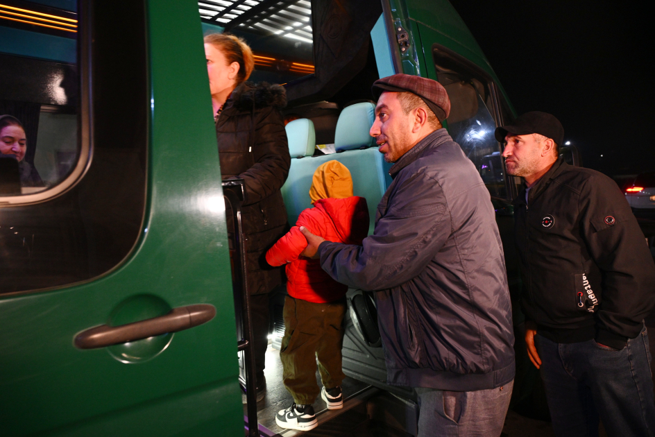Kəlbəcərə növbəti köç karvanı yola salındı (FOTO)