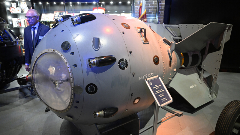 Almanlar 1945-ci ilə qədər niyə atom bombası yarada bilməyib? - Fizik açıqladı