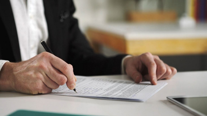 Vəfat edən şəxsin yığılıb qalan pensiya kapitalının aqibəti necə olacaq? (VİDEO)