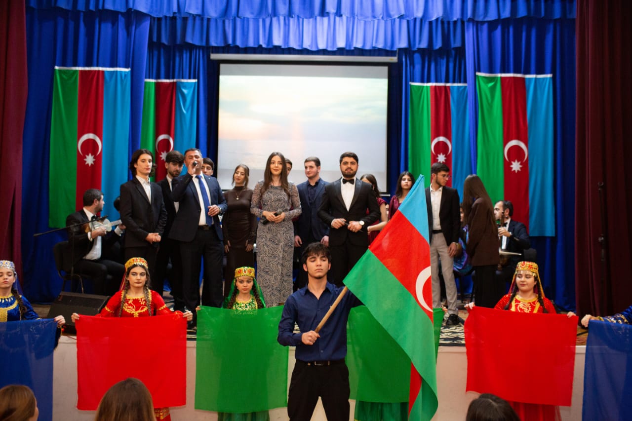 Humanitar Kollecdə Zəfər Gününə həsr olunmuş konsert oldu