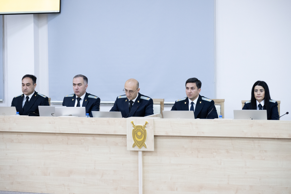 Məhkəmədə hərbi cinayətlərdə təqsirləndirilən erməniəsilli şəxslərlə bağlı sübutlar elan olundu (FOTO)