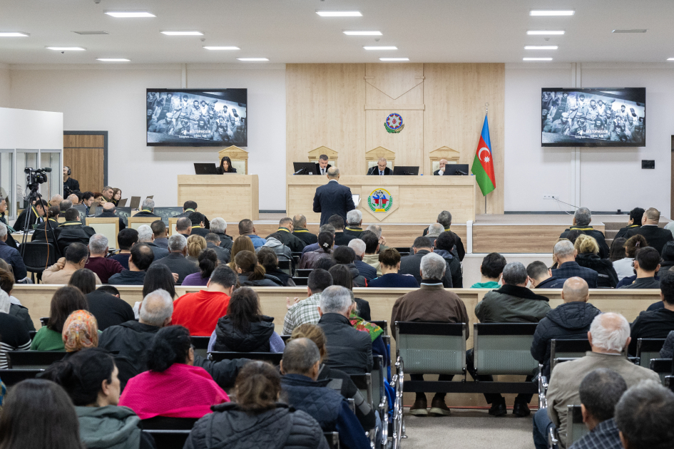 Məhkəmədə hərbi cinayətlərdə təqsirləndirilən erməniəsilli şəxslərlə bağlı sübutlar elan olundu (FOTO)