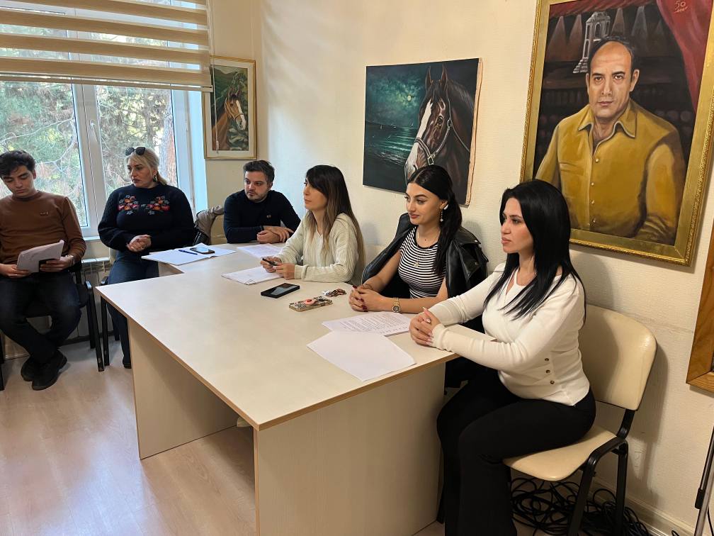 Sumqayıt Teatrında “Gəlinlərin savaşı” hazırlanır