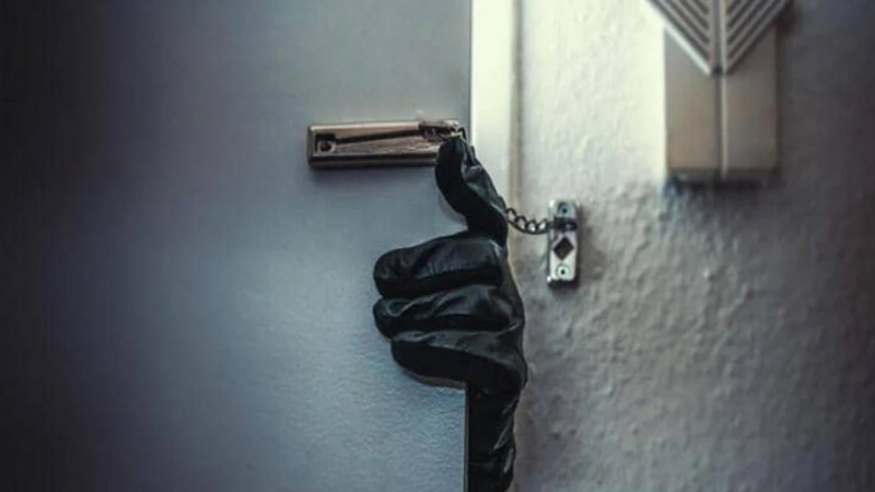 Bakıda evlərdən oğurluq edən 