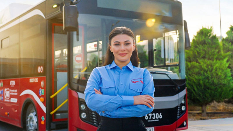 Qadın sürücülər ictimai nəqliyyatda nəyi dəyişəcək? - Ekspert