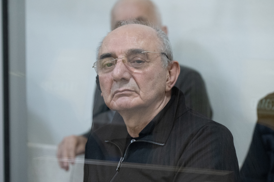 Ermənistan vətəndaşlarının məhkəməsində təqsirləndirilən şəxslərin cəzalandırılmasına dair prokurorların təklifləri səsləndirildi