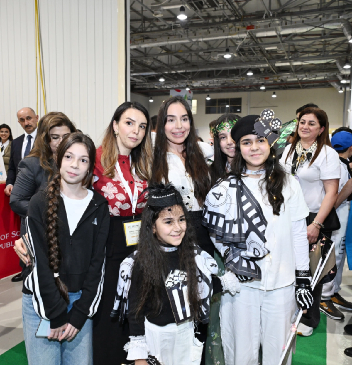 Leyla Əliyeva, Arzu Əliyeva və Alena Əliyeva STEAM Festivalını ziyarət etdi (FOTO)