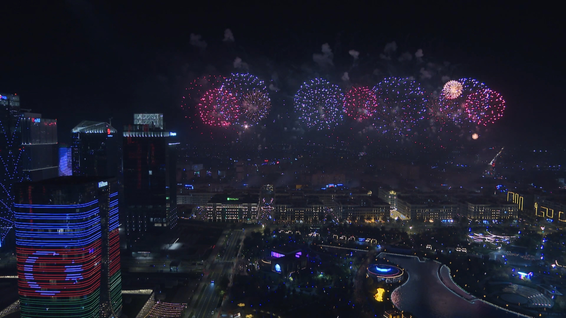 Daşkənddə dövlət başçılarının şərəfinə atəşfəşanlıq oldu (FOTO)