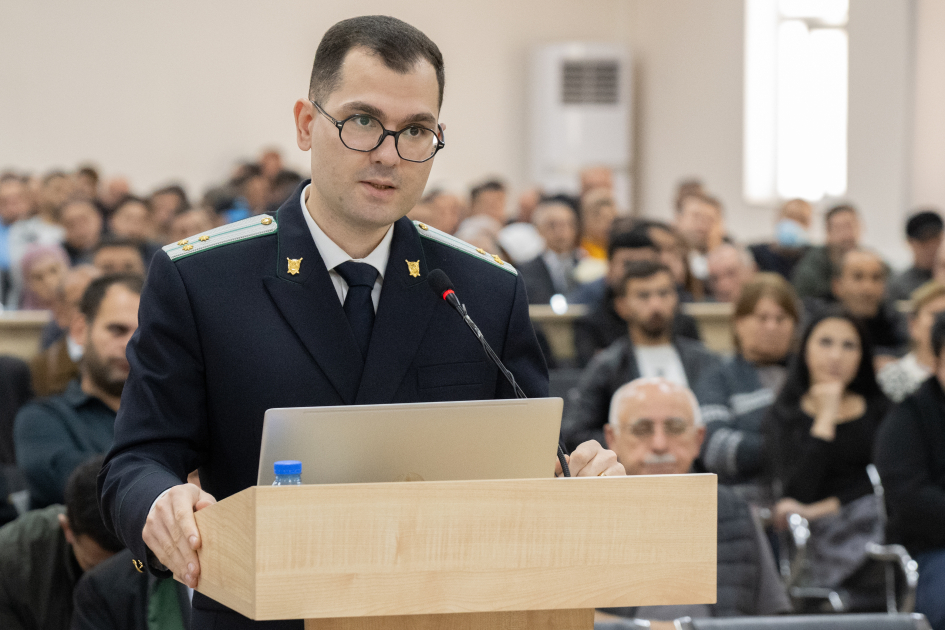 Ermənistan vətəndaşlarının məhkəməsində təqsirləndirilən şəxslərin cəzalandırılmasına dair prokurorların təklifləri səsləndirildi