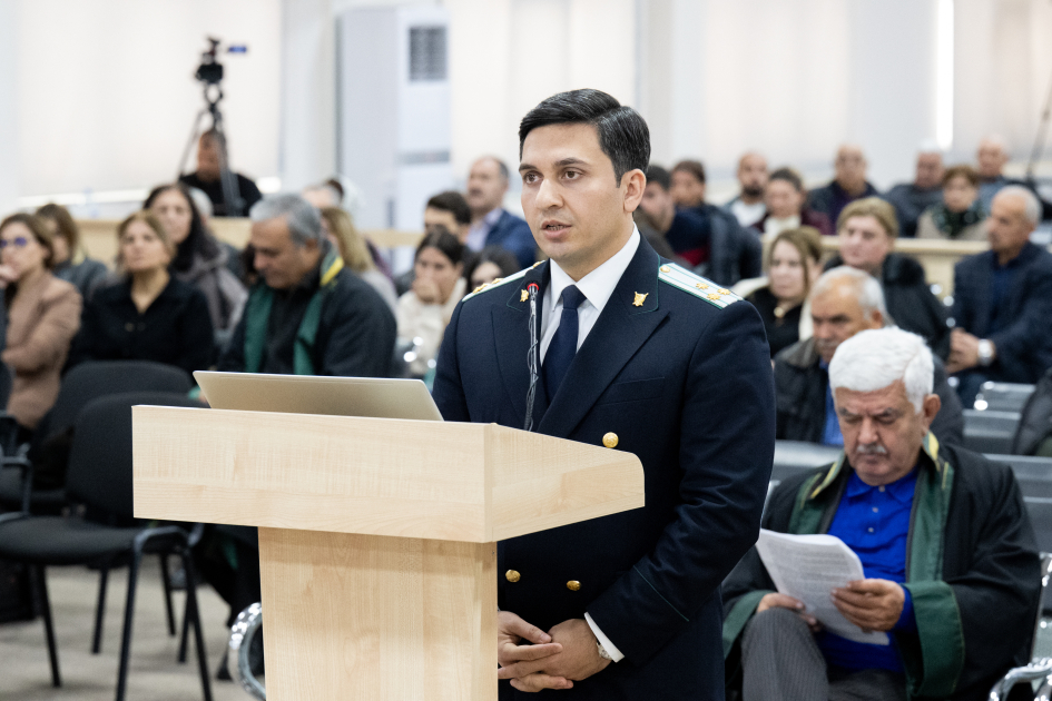 Məhkəmədə hərbi cinayətlərdə təqsirləndirilən erməniəsilli şəxslərlə bağlı sübutlar elan olundu (FOTO)