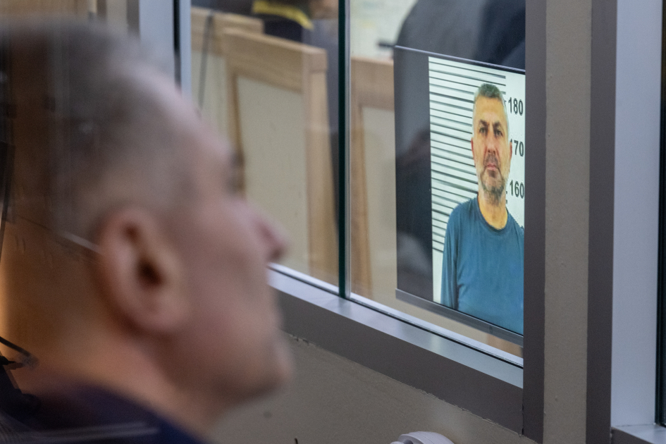 Məhkəmədə hərbi cinayətlərdə təqsirləndirilən erməniəsilli şəxslərlə bağlı sübutlar elan olundu (FOTO)