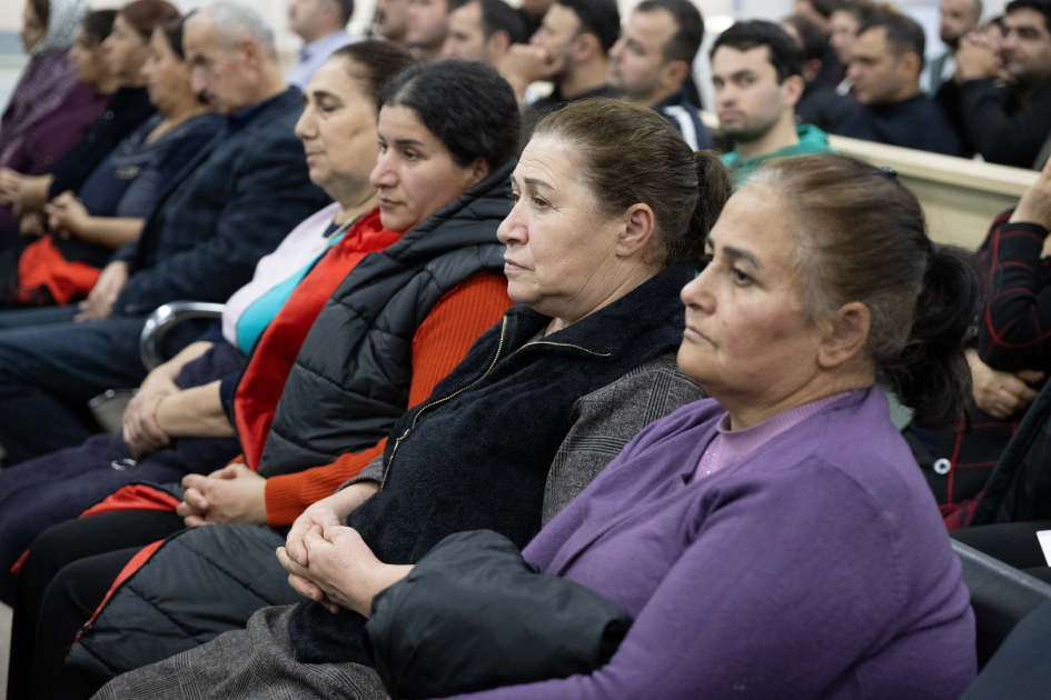 Məhkəmədə hərbi cinayətlərdə təqsirləndirilən erməniəsilli şəxslərlə bağlı sübutlar elan olundu (FOTO)