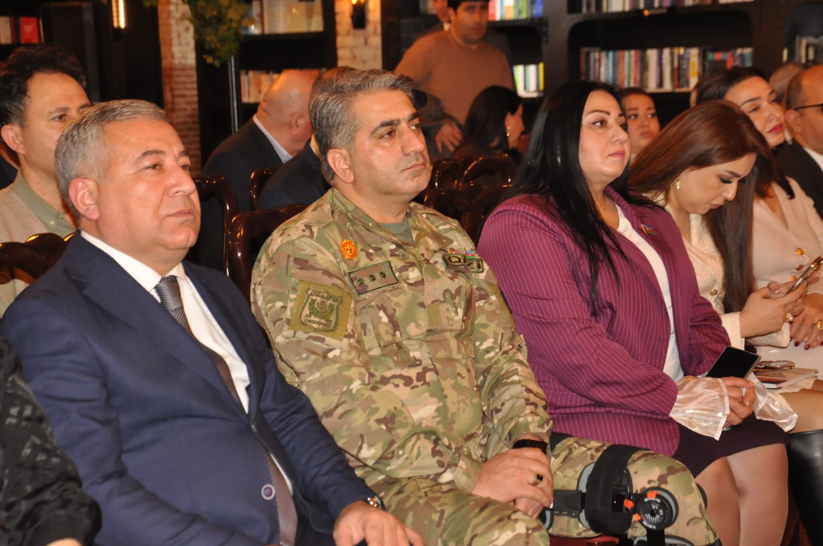 Gülər Coşqunsoyun Prezidentə həsr olunmuş kitablarının təqdimatı keçirildi (FOTO)