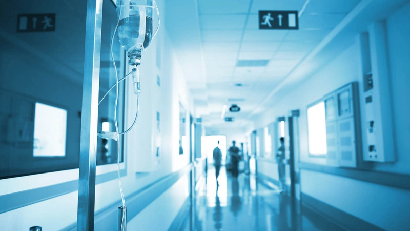 Salyanda məktəbdə tüstülənmə: 10 şagird, 2 texniki işçi zəhərləndi