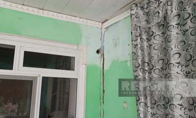 Şabran körpüsünün ətrafındakı bəzi evlər qəzalı vəziyyətə düşüb (FOTO)