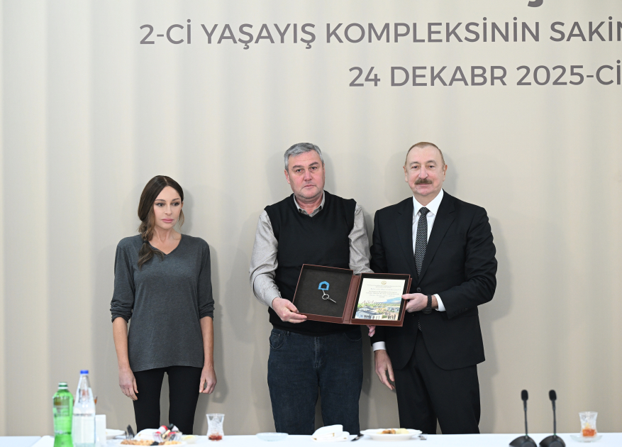 Xankəndidə Zəfər parkının, Ağdamda yaşayış kompleksinin açılışı oldu (YENİLƏNİB)