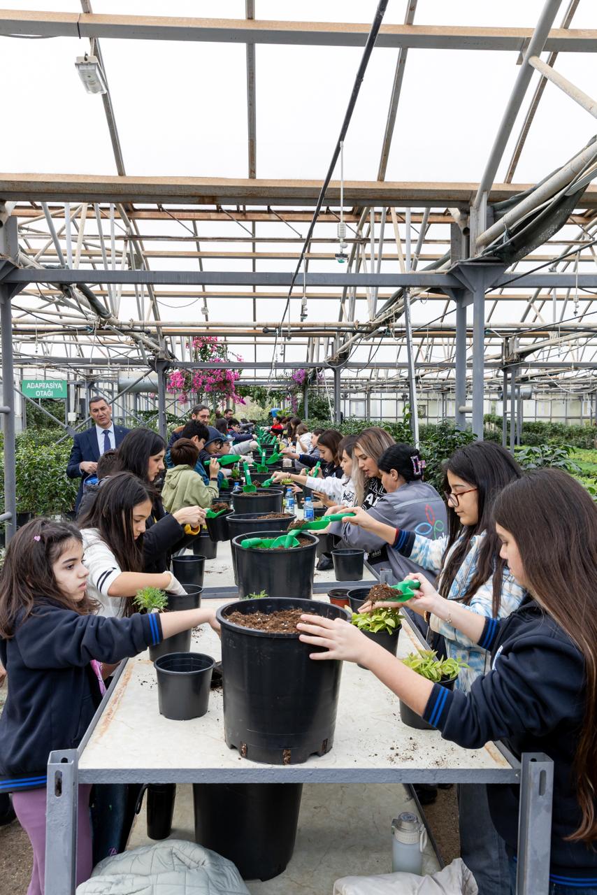IDEA məktəblilər üçün Eko-park İnnovasiya Mərkəzinə ekskursiya təşkil etdi