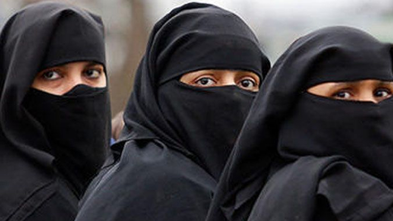Qazaxıstan niqabı qadağan edir: 