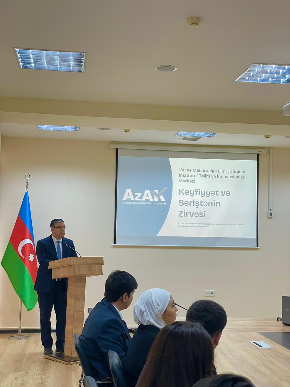 Su və Meliorasiya Elmi Tədqiqat İnstitutuna yeni akkreditasiya attestatı təqdim edildi (FOTO)