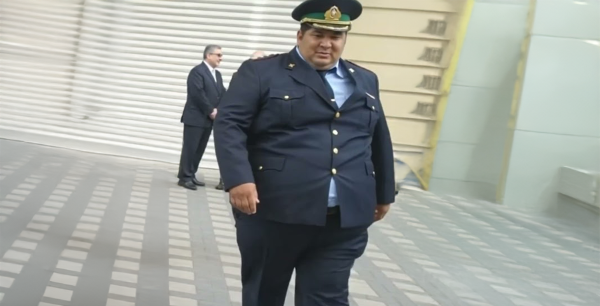 Gömrük generalı təqaüdə göndərildi