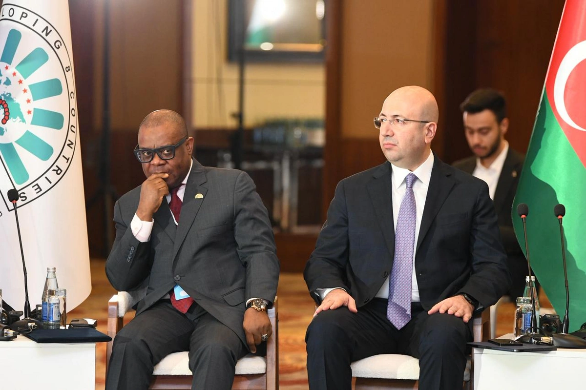 Bakıda ilk dəfə D-8 Gənclər Dialoqu keçirilir (FOTO)