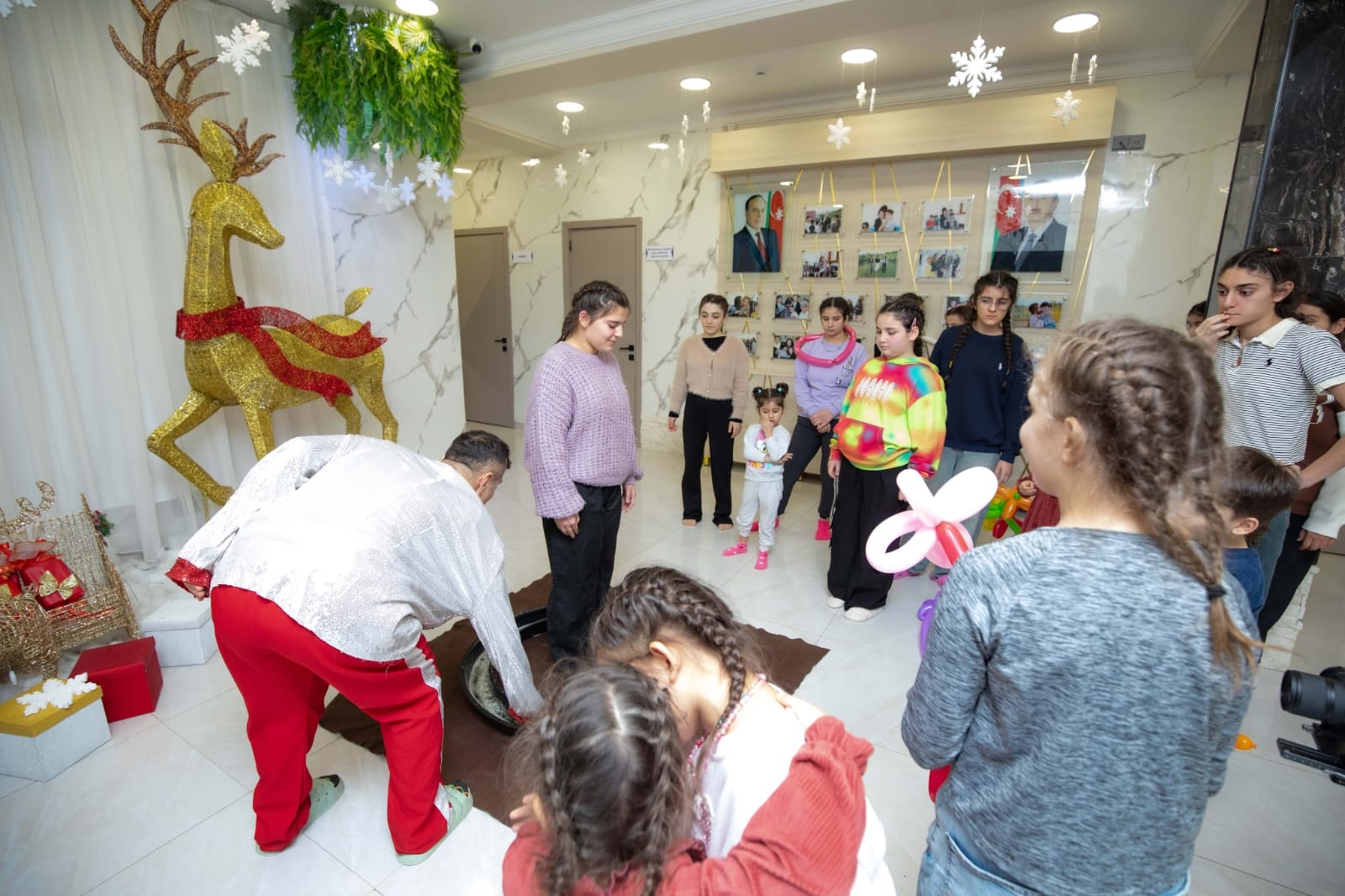 “OBA” marketlər şəbəkəsindən “Həmrəy olaq” xeyriyyə layihəsi (FOTO/VİDEO)