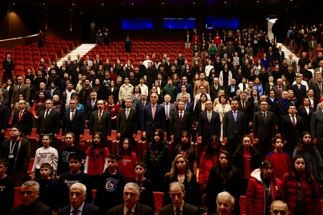 Xəzər Universiteti 4-cü Uluslararası Ad Bilimi Şölənində uğurla təmsil olundu