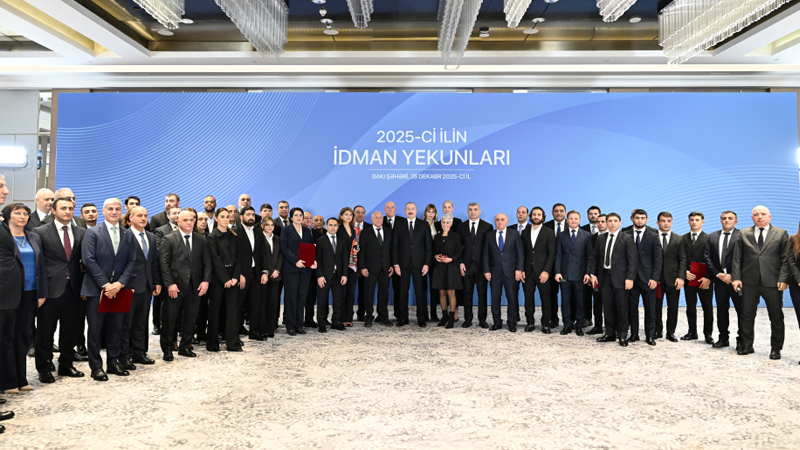 Prezident ilin idman yekunlarına həsr olunan mərasimdə iştirak etdi