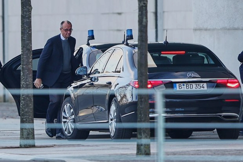 Merts Zelenski və Uitkoffla keçirilən görüşü tərk etdi (YENİLƏNİB)