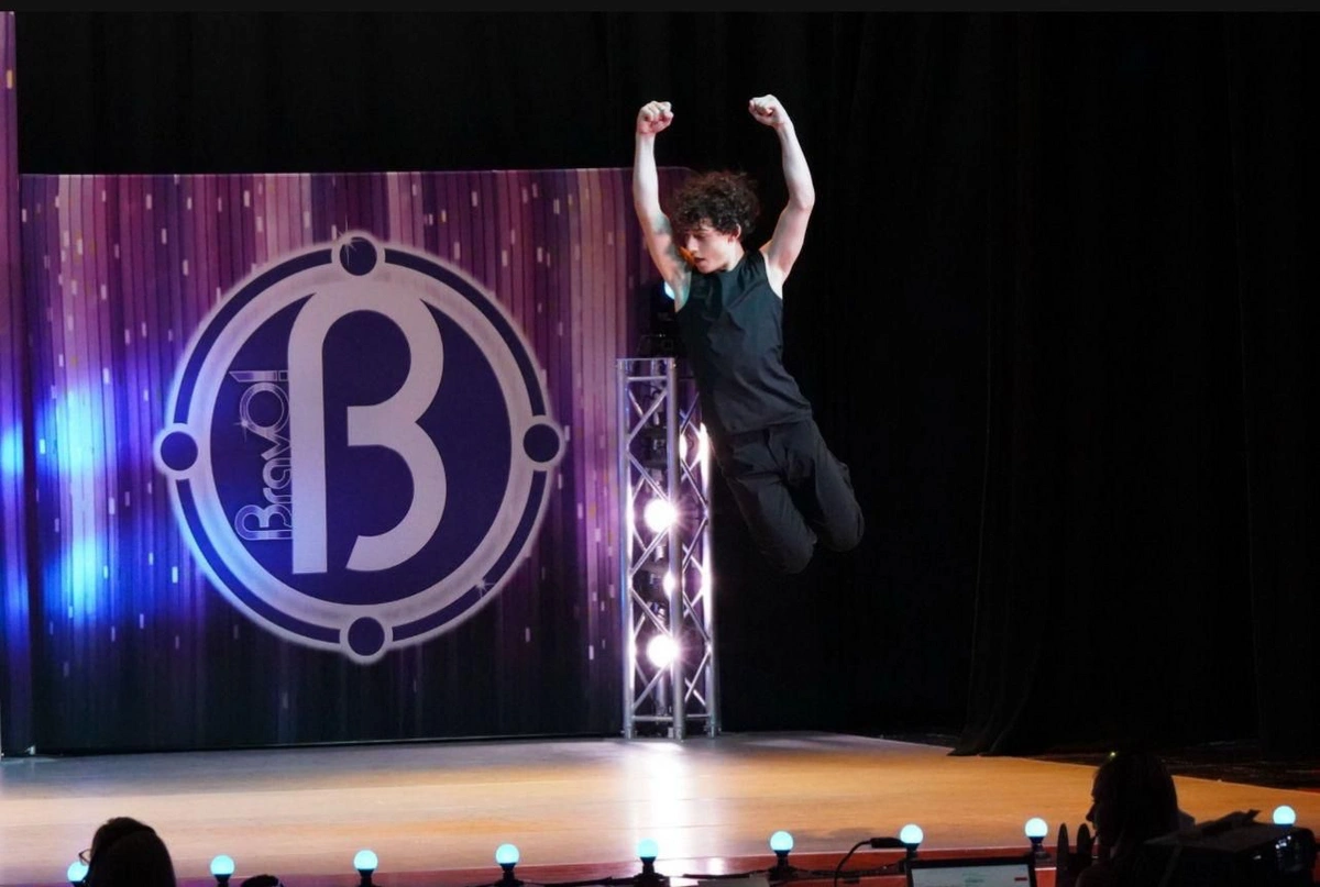 ABŞ-də azərbaycanlı məktəbli nüfuzlu istedad müsabiqəsinin qalibi oldu (FOTO)