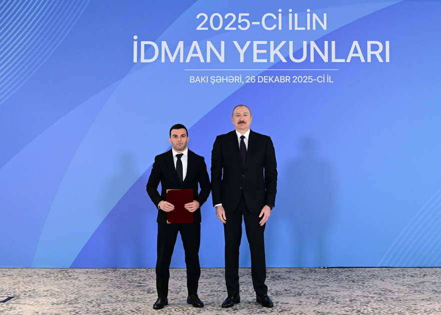 İlham Əliyev bu idmançılara ev verdi (FOTO)