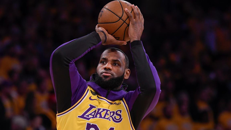 Lebron Ceyms 10-dan çox xal toplamaq seriyasına son qoydu: 18 il davam etdi