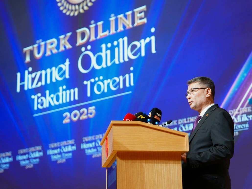 Xəzər Universiteti 4-cü Uluslararası Ad Bilimi Şölənində uğurla təmsil olundu