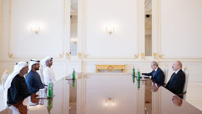 Prezident BƏƏ-nin bir sıra şirkətlərinin rəhbərlərini qəbul etdi (FOTO)