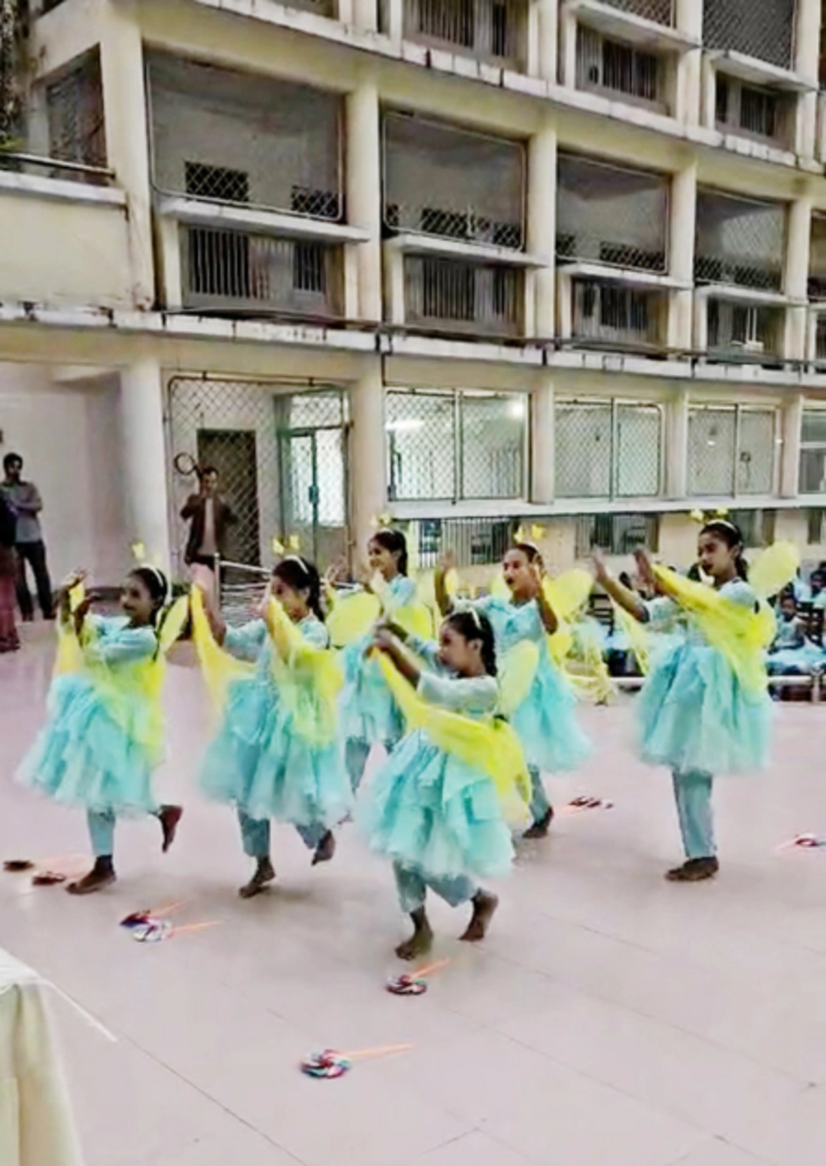 Leyla Əliyeva və Arzu Əliyeva Dəkkədə uşaq evini ziyarət etdi (FOTO)