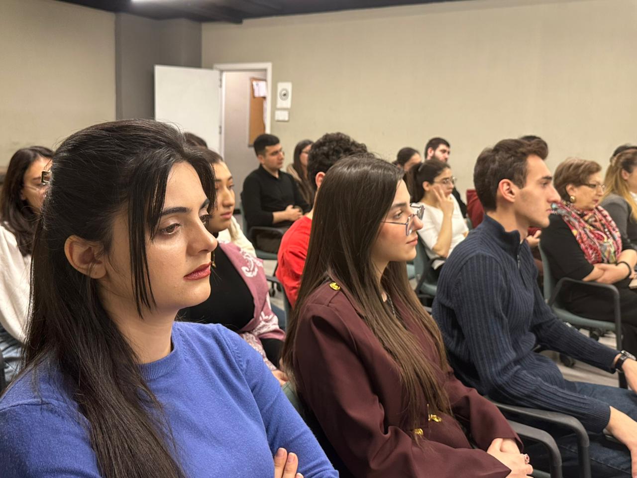 Adəm İsmayıl Bakuvidən gənclərə mesaj: 