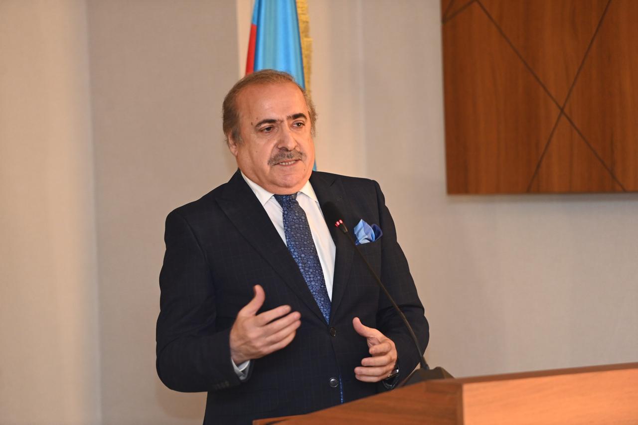 Mirzə Qədim İrəvani 