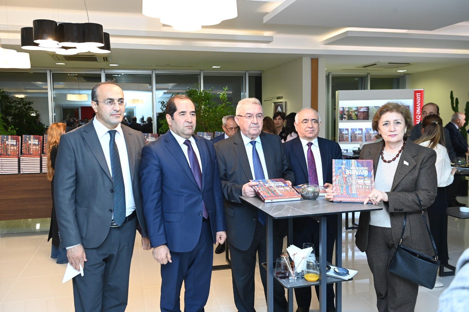 Mirzə Qədim İrəvani 