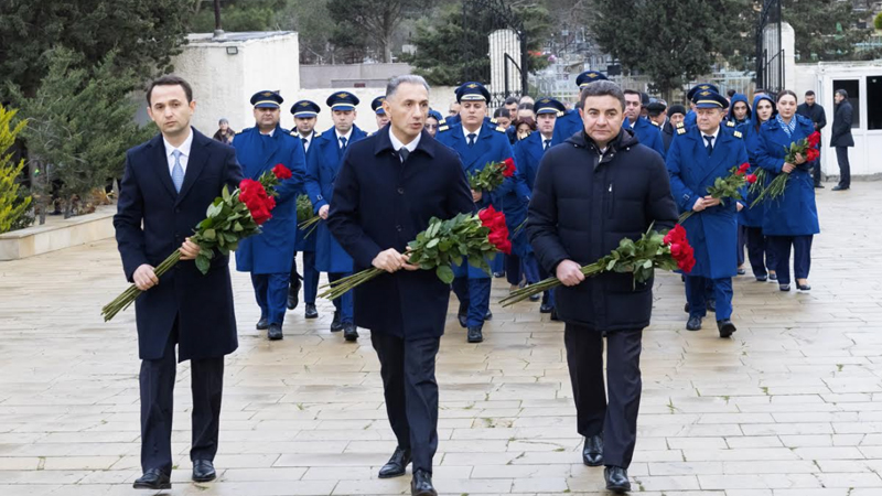 J2-8243 reysinin faciəsinin ildönümündə həlak olanların xatirəsi anıldı (FOTO)