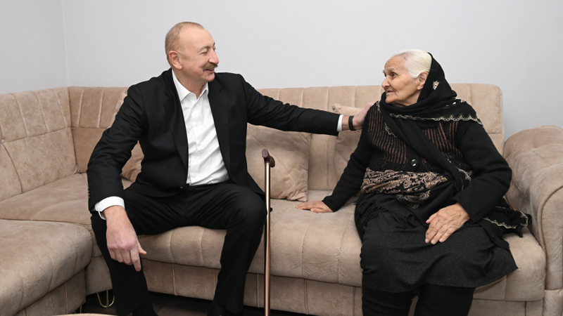 Prezident Xankəndinin Kərkicahan qəsəbəsinə səfər edib (FOTO)