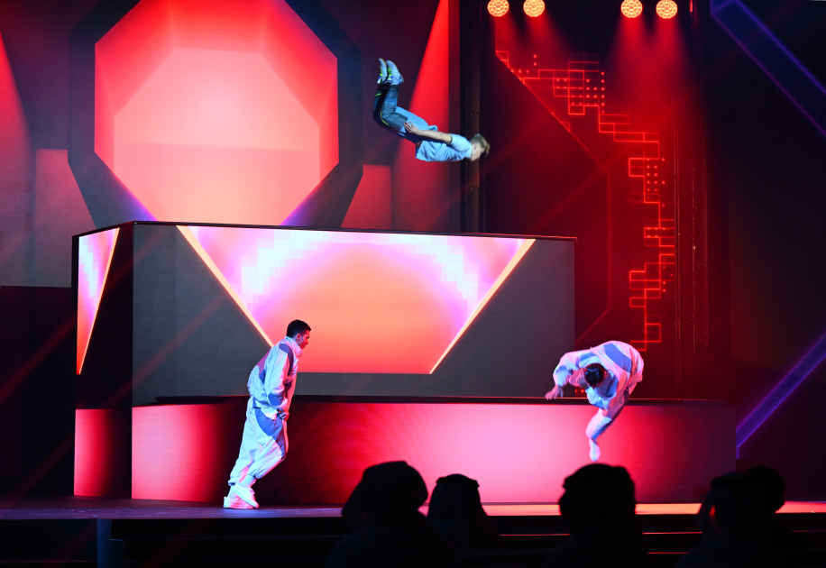 İlham Əliyev Əbu-Dabidə BƏƏ Prezidenti ilə görüşdü (YENİLƏNİB)