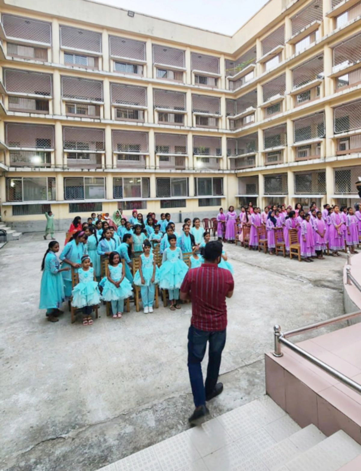 Leyla Əliyeva və Arzu Əliyeva Dəkkədə uşaq evini ziyarət etdi (FOTO)