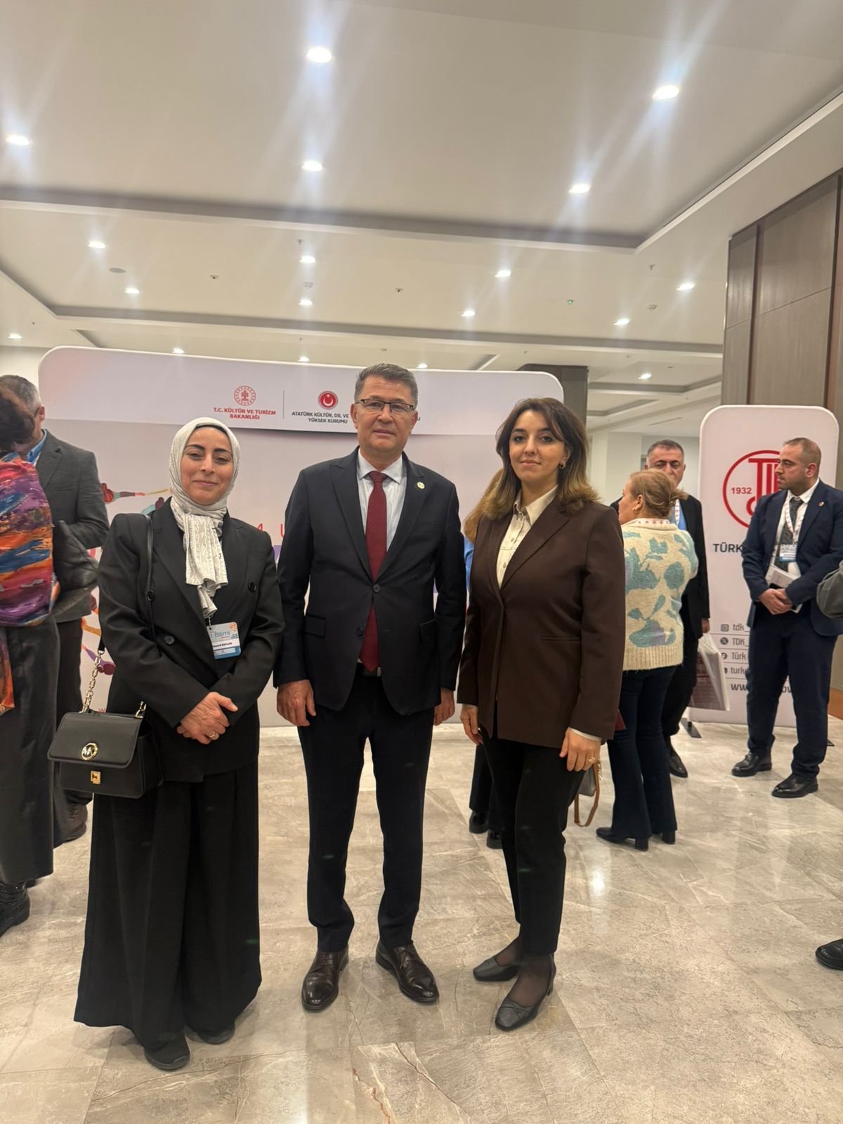 Xəzər Universiteti 4-cü Uluslararası Ad Bilimi Şölənində uğurla təmsil olundu