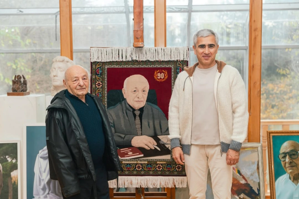 Anar Ələkbərov Ömər Eldarovu evində ziyarət etdi (FOTO)