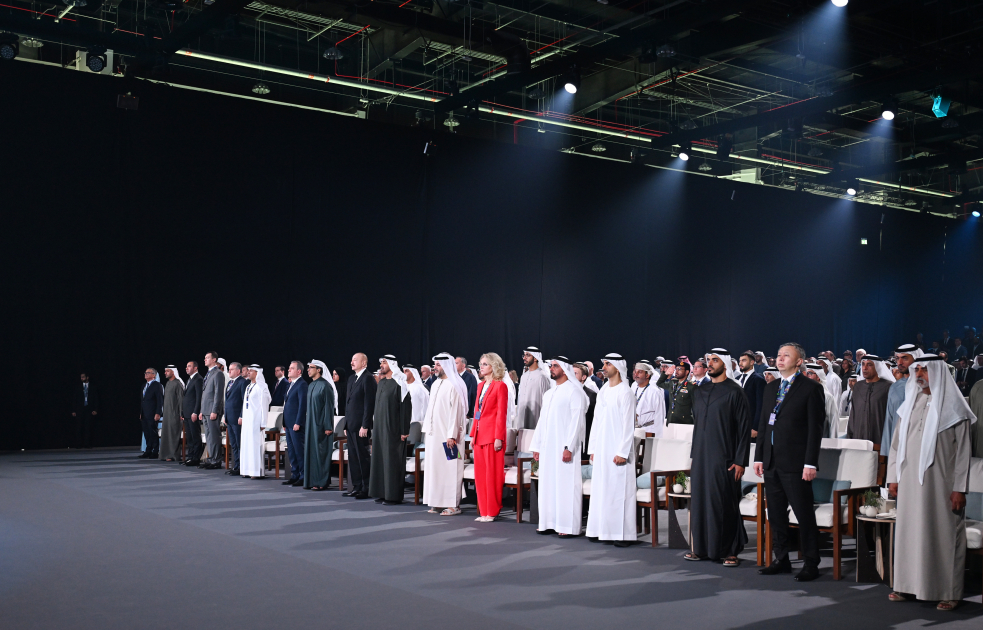 İlham Əliyev Əbu-Dabidə BƏƏ Prezidenti ilə görüşdü (YENİLƏNİB)